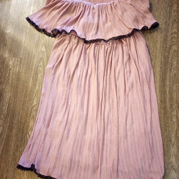 Plus size Wax Poetic Clothing off the Shoulder Summer Dress with Straps - Picture 12 of 13